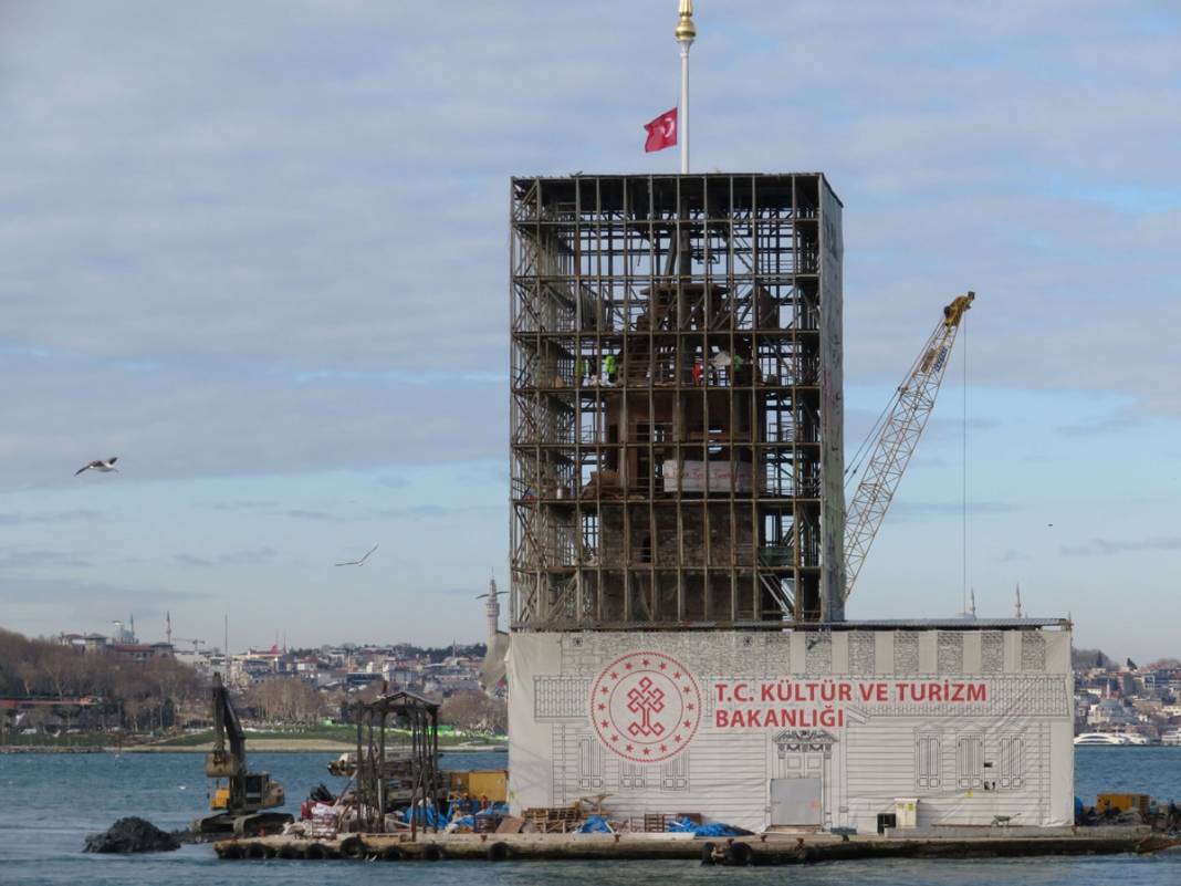 Kız Kulesi darmadağın olmuş! Son hali tartışma konusu oldu, işte restorasyonda son durum... 17
